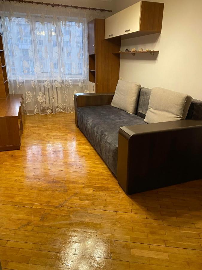Apartment Next To Metro Station Pechersk Kijev Kültér fotó